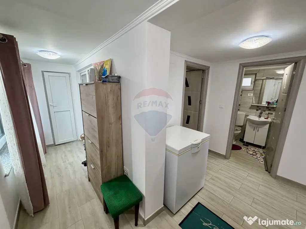 Casă / Vilă cu 4 camere de vânzare în zona Central