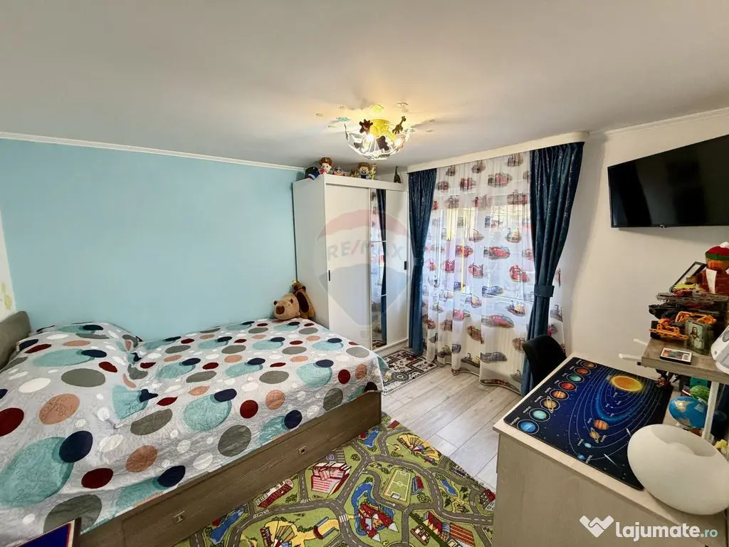 Casă / Vilă cu 4 camere de vânzare în zona Central