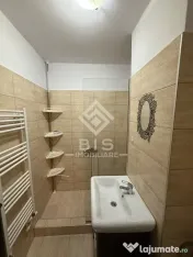 Garosniera de vânzare strada Carpați 