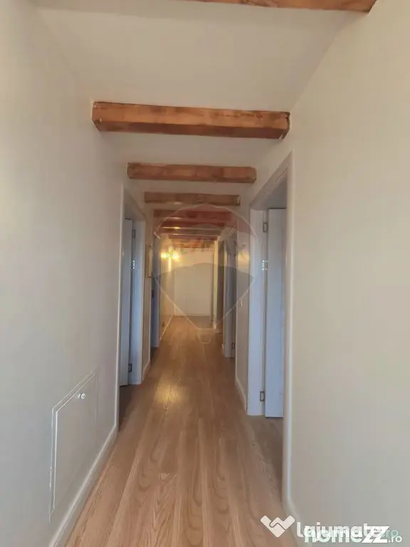 Casa moderna P+M cu 4 camere de vânzare