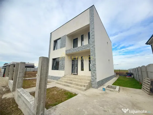 Vila individuala zona centrala / 5 Camere / 3 Bai / Teren 28