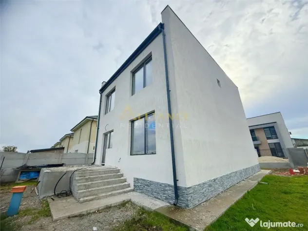 Vila individuala zona centrala / 5 Camere / 3 Bai / Teren 28