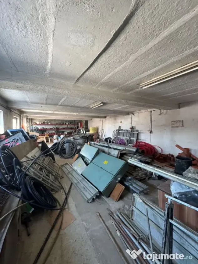Hală 330 mp cu teren 10 ari, zonă Tanatorio