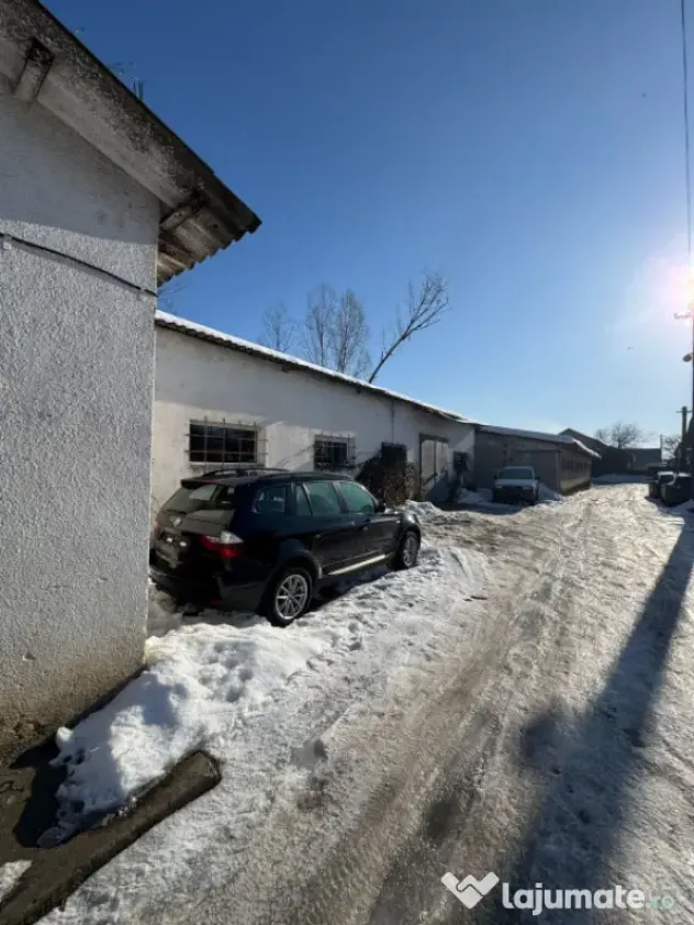 Hală 330 mp cu teren 10 ari, zonă Tanatorio