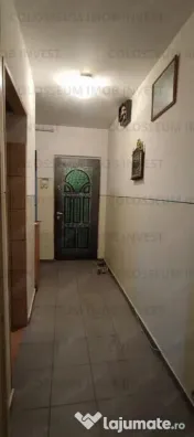 Apartament 3 camere, decomandat - zona Noua