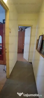 Apartament 3 camere, decomandat - zona Noua