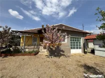 COMUNA CHESA | 2 CASE | TEREN 5.526 MP | DUBLU FRONT | BIHOR