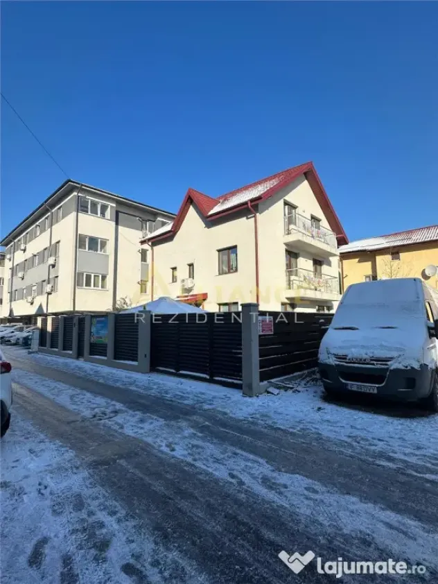 Casa individuala 213 mp, teren 300 m