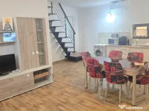 Inchiriez apartament in vila pe 2 nivele cu scara interioara in Deva,