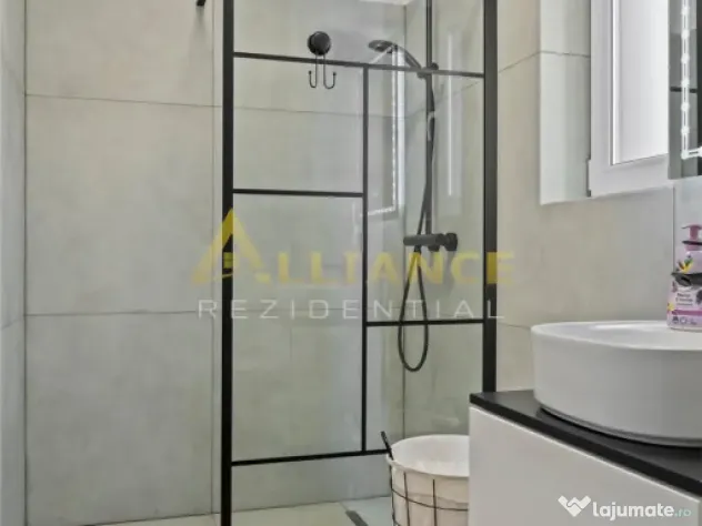 Casa individuala - P 1E POD - 5 camere - 3 bai - 444 teren -