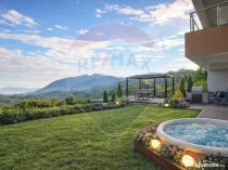 APARTAMENT UNIC CU GRADINA 288 MP |4 CAMERE, 2 BUCATARII ...