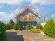 Casă / Vilă cu 16 camere de vânzare Sanmartin/Stefan c... 