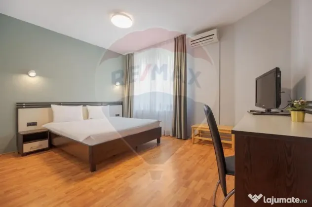 Casă / Vilă cu 16 camere de vânzare Sanmartin/Stefan c...