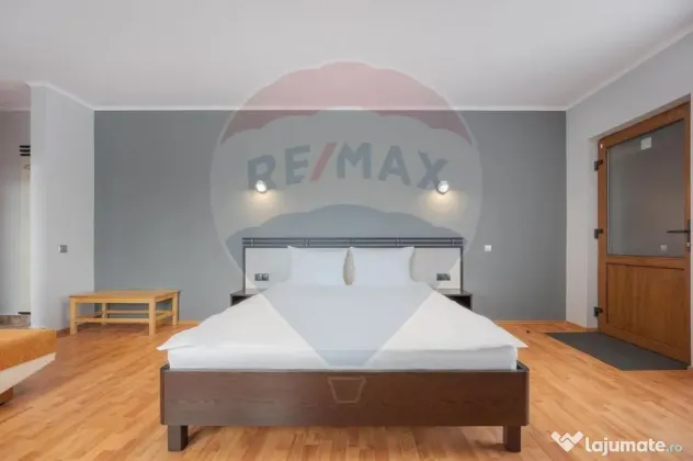 Casă / Vilă cu 16 camere de vânzare Sanmartin/Stefan c...