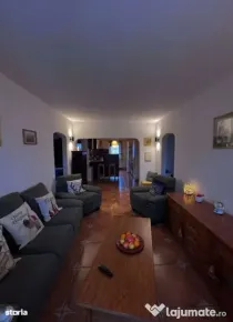 Apartament 4 camere, decomandat - zona Racadau.