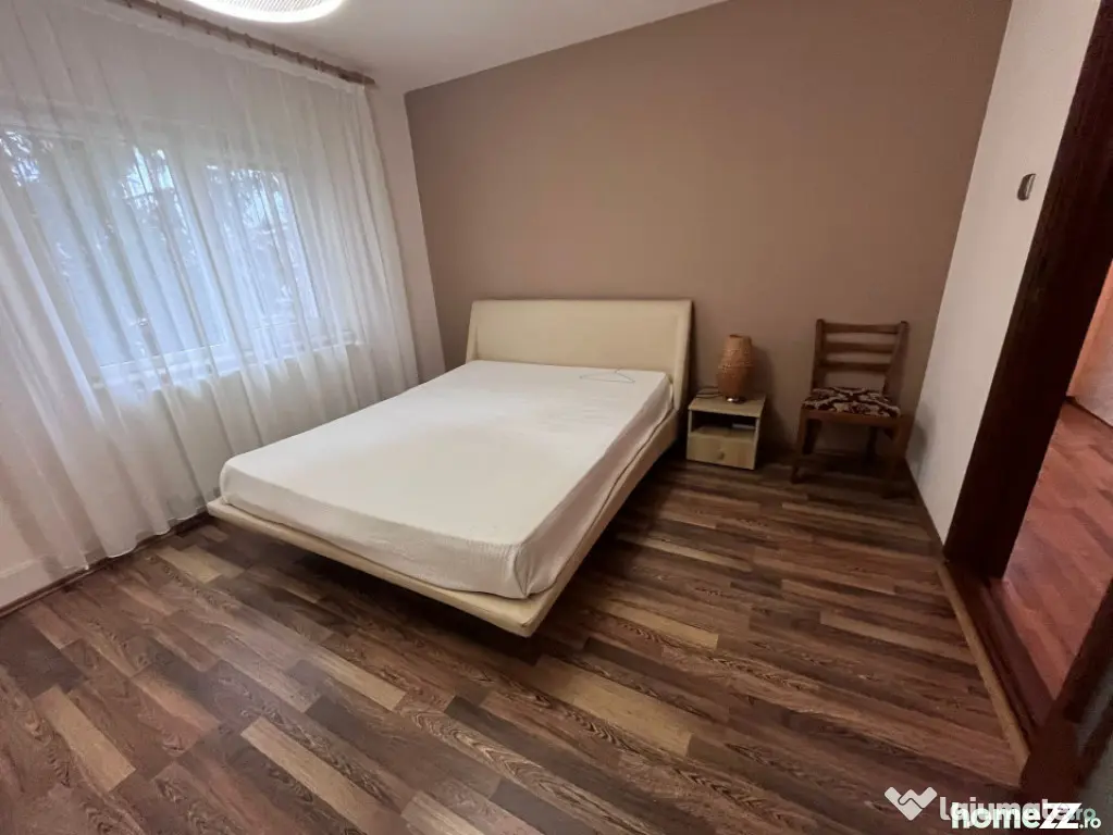 Apartament 4 camere decomandat, 88,09 mp utili, mobilat si u - Craiova (Dolj)