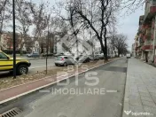 Apartament spaţios 3 camere - Bdul Independentei 