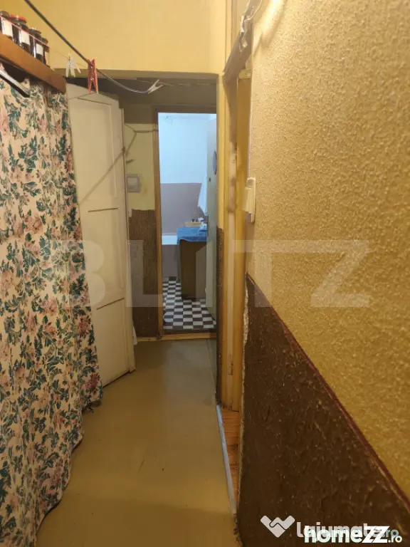 Apartament cu 3 camere, 2 bai, 2 balcoane, renovabil, 67 mp, - Oradea (Bihor)