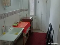 Apartament 3 camere etaj 2/4 Viziru 1 Liber.