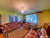 Casă cu 3 camere de vânzare în zona Gai, teren de 1249mp 