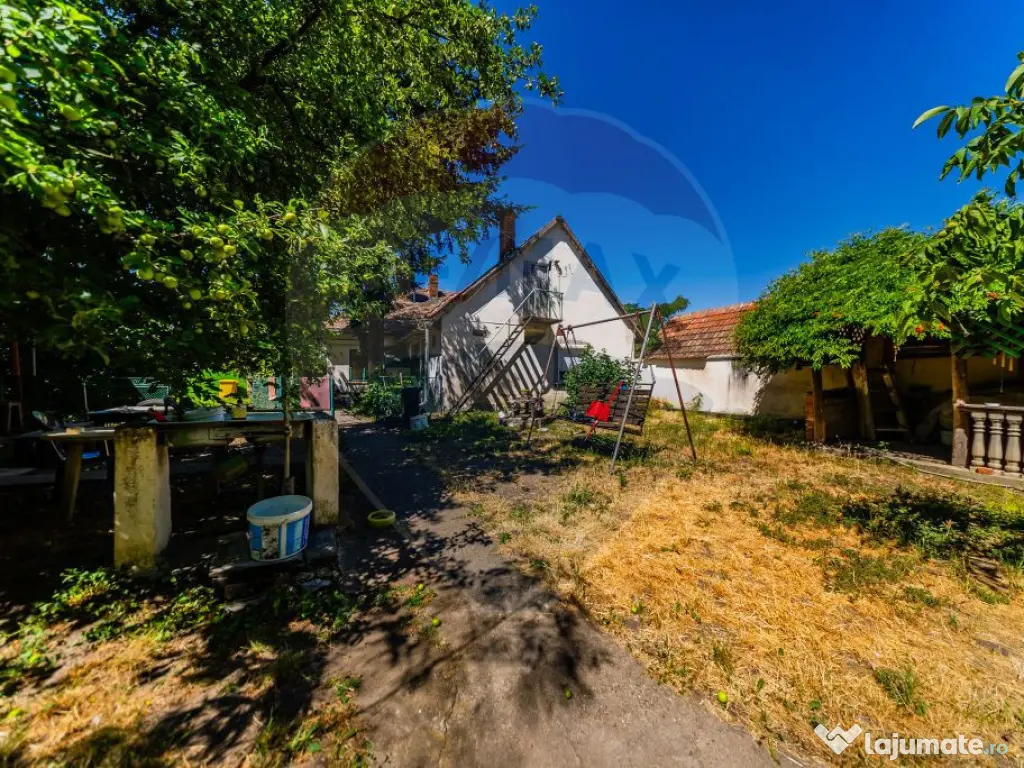 Casă cu 3 camere de vânzare în zona Gai, teren de 1249mp