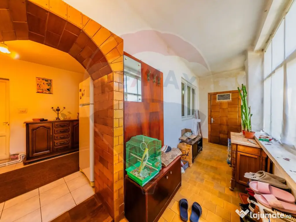 Casă cu 3 camere de vânzare în zona Gai, teren de 1249mp