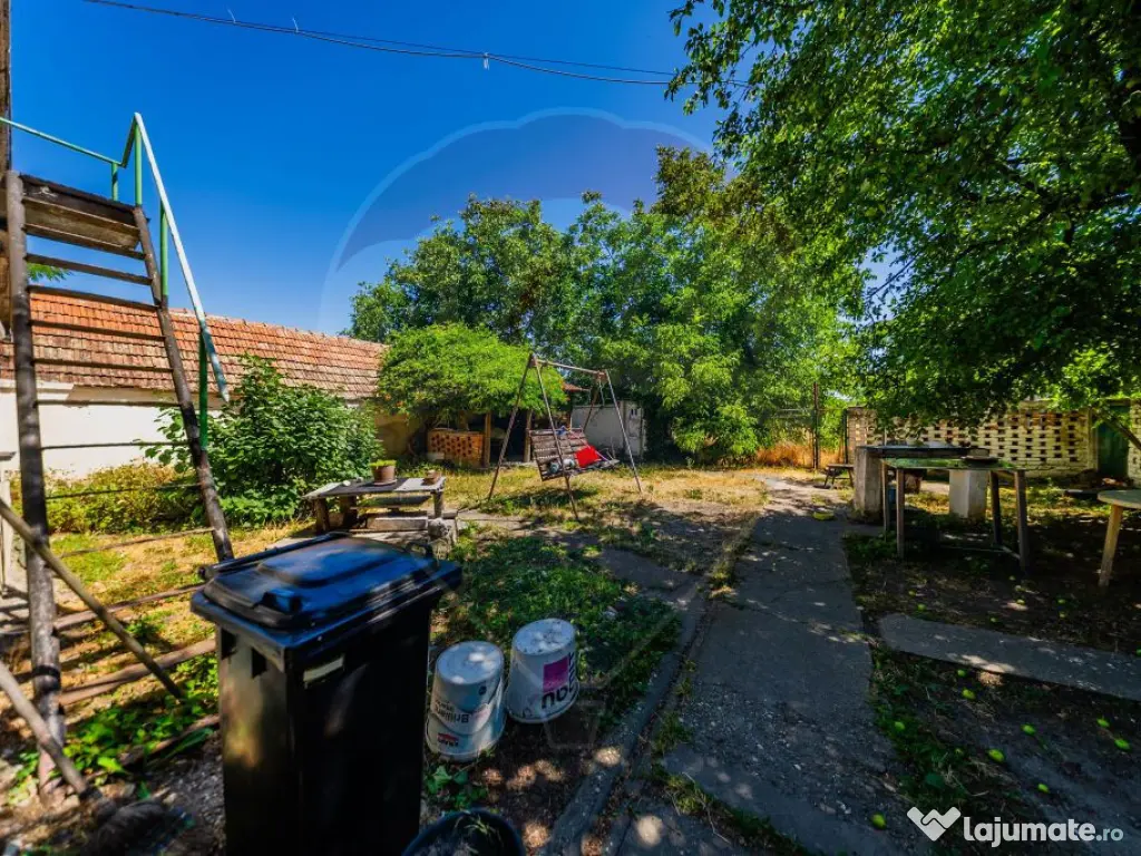 Casă cu 3 camere de vânzare în zona Gai, teren de 1249mp