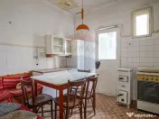 Apartament cu 3 camere de vânzare în zona Centrul Civic 
