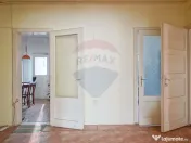 Apartament cu 3 camere de vânzare în zona Centrul Civic 