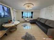 Apartament 3 camere, etaj 2 , ultracentral, renovat, incalzi 