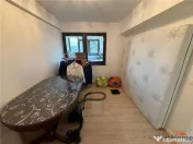 Apartament 3 camere, etaj 2 , ultracentral, renovat, incalzi 