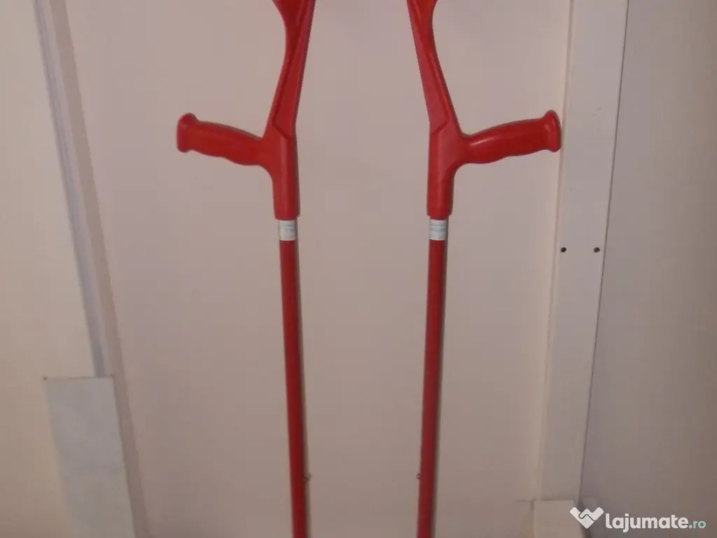 Carje antebrat reglabile, batrani dizabilitati handicap,carja ALUMINIU