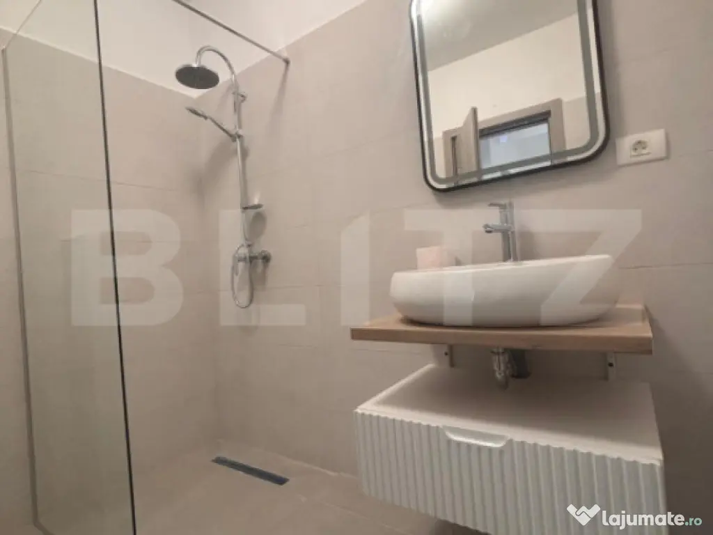 Apartament 2 camere, 61 mp, zona Centrală
