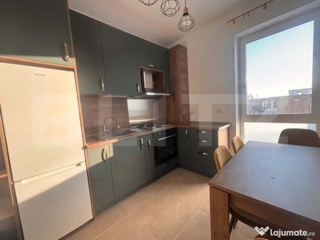 Apartament 2 camere, 61 mp, zona Centrală