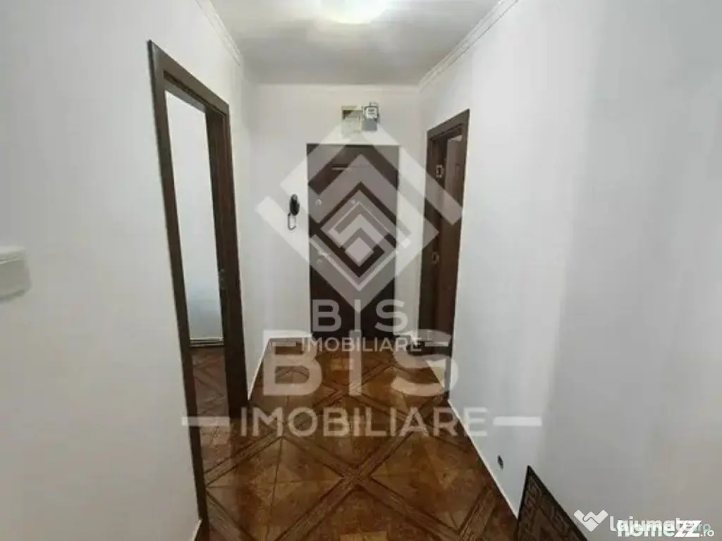 Apartament 4 camere etaj 2