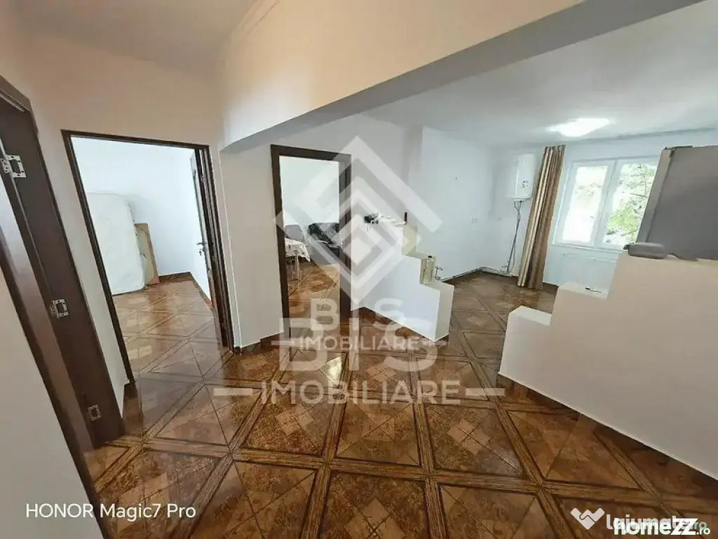 Apartament 4 camere etaj 2