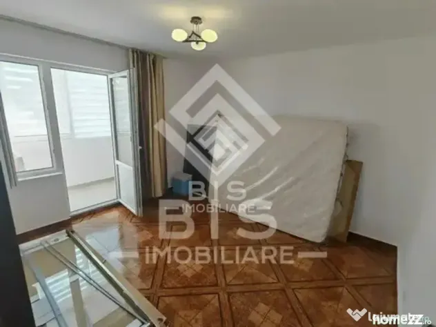Apartament 4 camere etaj 2