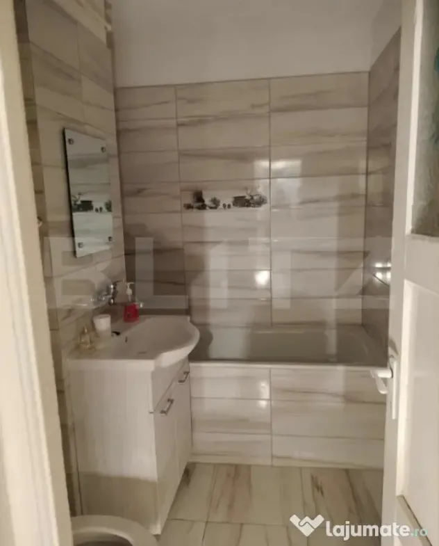Apartament 3 camere, 93 mp, zona Semicentrală