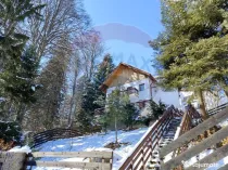 Vilă de vânzare în Predeal – vedere panoramică căt...