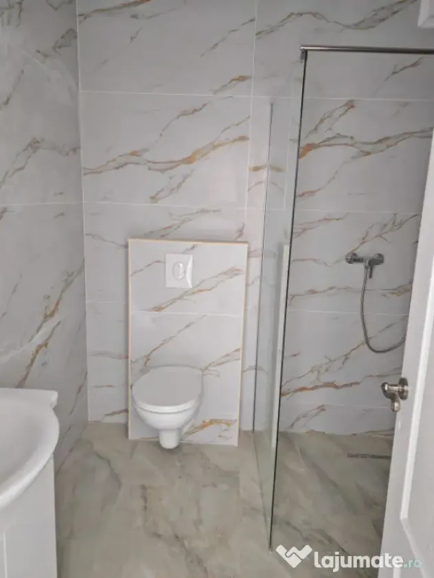 Apartament 2 camere de vânzare în Tomis Plus, Constanța ?