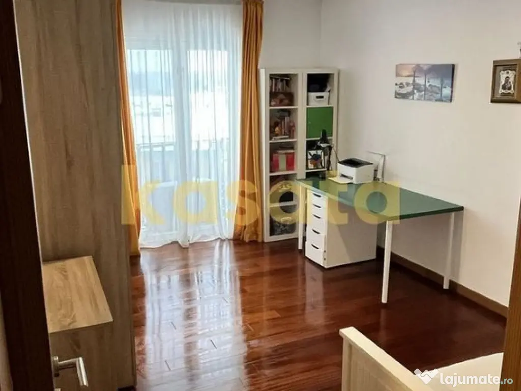 3 camere de vânzare | Cosmopolis | Terasă | 2 locuri pa...