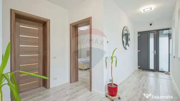Casă modernă cu 2 dormitoare, teren 265 mp in Bartolomeu