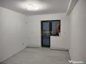 < Casa individuala parter >3 camere 2 bai teren 250mp 