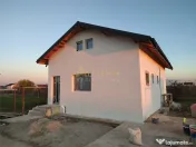 < Casa individuala parter >3 camere 2 bai teren 250mp 