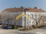 Cladire cu 14 apartamente de , Gradiste 