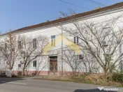 Cladire cu 14 apartamente de , Gradiste 