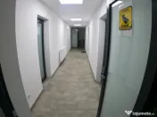 Cladire de birouri cu parcare privata 266 mp utili 