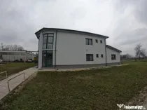 Cladire de birouri cu parcare privata 266 mp utili