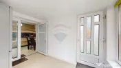 Casă / Vilă cu 9 camere de vânzare în zona Valea Cerb...