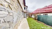 Casă / Vilă cu 9 camere de vânzare în zona Valea Cerb...